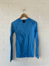 Load image into Gallery viewer, Lululemon Athletic Top Size Small
