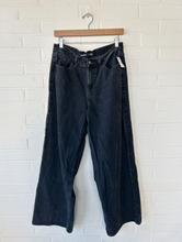 Load image into Gallery viewer, Old Navy Pants Size 9/10 (30)
