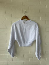 Load image into Gallery viewer, Alo Sweatshirt Size Extra Small
