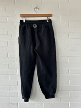 Load image into Gallery viewer, Lulu Lemon Athletic Pants Size Small
