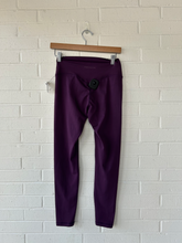 Load image into Gallery viewer, Athletic Pants Size Large
