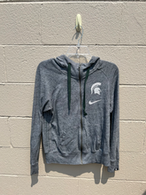 Load image into Gallery viewer, Nike Sweatshirt Size Small

