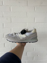 Load image into Gallery viewer, New Balance Casual Shoes Womens 8
