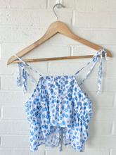 Load image into Gallery viewer, Kendall &amp; Kylie Tank Top Size Extra Small
