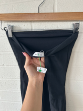 Load image into Gallery viewer, Aritzia Dress Size Extra Small
