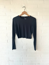 Load image into Gallery viewer, Skims Long Sleeve Top Size Medium
