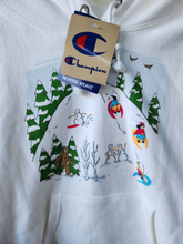 Load image into Gallery viewer, Champion Sweatshirt Size Small
