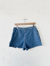 Load image into Gallery viewer, Zara Short Skirt Size Large
