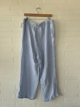 Load image into Gallery viewer, H &amp; M Pants Size 3XL
