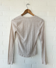 Load image into Gallery viewer, American Eagle Long Sleeve Top Size Small
