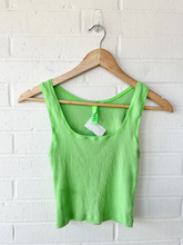 Load image into Gallery viewer, Skims Tank Top Size Medium
