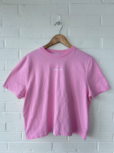 Load image into Gallery viewer, T-Shirt Size Medium(Maison Kitsune)
