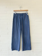 Load image into Gallery viewer, Brandy Melville Pants Size Medium
