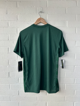 Load image into Gallery viewer, Nike Dri Fit Athletic Top Size Medium

