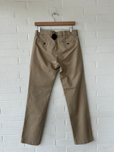 Load image into Gallery viewer, Gap Pants Size 29
