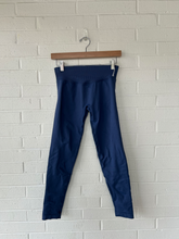 Load image into Gallery viewer, Athletic Pants Size Small
