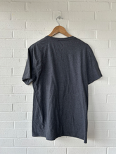 Load image into Gallery viewer, T-shirt Size Large
