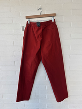 Load image into Gallery viewer, Lulu Lemon Athletic Pants Size Large
