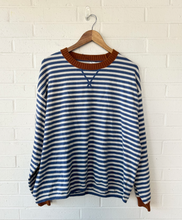 Load image into Gallery viewer, Aerie Long Sleeve Top Size Medium
