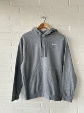 Load image into Gallery viewer, Nike Sweatshirt Size Small
