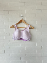 Load image into Gallery viewer, On Cloud Sports Bra Size Small
