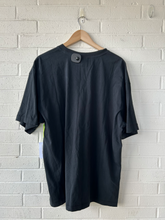 Load image into Gallery viewer, T-shirt Size Extra Large
