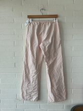 Load image into Gallery viewer, Brandy Melville Pants Size Small

