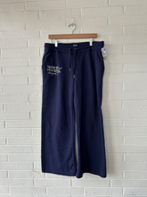 Load image into Gallery viewer, Ed Hardy Pants Size Large
