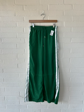 Load image into Gallery viewer, Edikted Pants Size Medium
