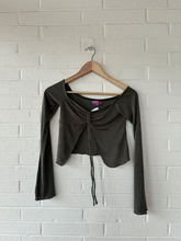 Load image into Gallery viewer, Edikted Long Sleeve Top Size Small
