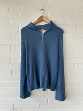 Load image into Gallery viewer, Edikted Sweater Size Small
