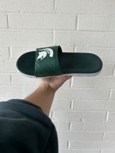 Load image into Gallery viewer, Nike Sandals Womens 7
