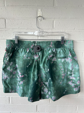 Load image into Gallery viewer, Sweaty Betty Athletic Shorts Size Extra Large
