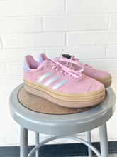 Load image into Gallery viewer, Adidas Casual Shoes Womens 6
