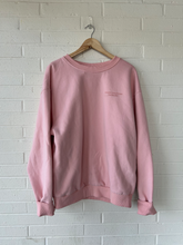 Load image into Gallery viewer, Sweatshirt Size Large
