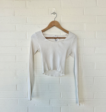 Load image into Gallery viewer, Brandy Melville Long Sleeve Top Size Small
