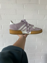 Load image into Gallery viewer, Adidas Casual Shoes Womens 9
