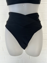 Load image into Gallery viewer, Aerie Womens Swimwear Size Extra Small
