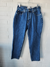 Load image into Gallery viewer, Everlane Denim Size 5/6 (28)
