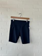 Load image into Gallery viewer, Lulu Lemon Athletic Shorts Size 9/10
