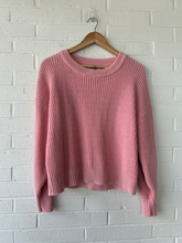 Load image into Gallery viewer, Old Navy Sweater Size Large
