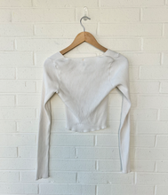 Load image into Gallery viewer, Brandy Melville Long Sleeve Top Size Small
