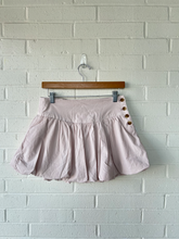 Load image into Gallery viewer, American Eagle Short Skirt Size Extra Small
