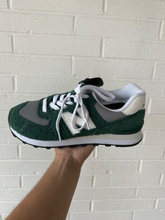 Load image into Gallery viewer, New Balance Womens Athletic Shoes Womens 7.5
