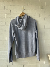 Load image into Gallery viewer, North Face Sweatshirt Size Extra Small
