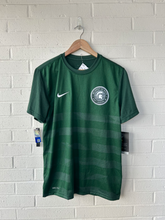 Load image into Gallery viewer, Nike Dri Fit Athletic Top Size Medium
