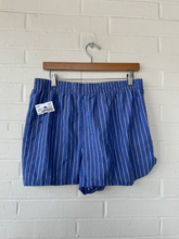 Load image into Gallery viewer, Pink By Victoria's Secret Shorts Size Medium
