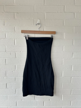 Load image into Gallery viewer, Aritzia Dress Size Extra Small
