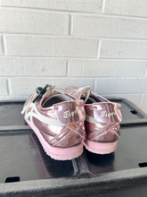 Load image into Gallery viewer, Casual Shoes 8.5

