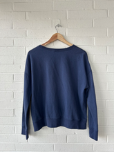 Load image into Gallery viewer, Polo (Ralph Lauren) Sweatshirt Size Medium
